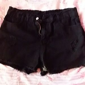 Fringed hem w/ rips (juniors)